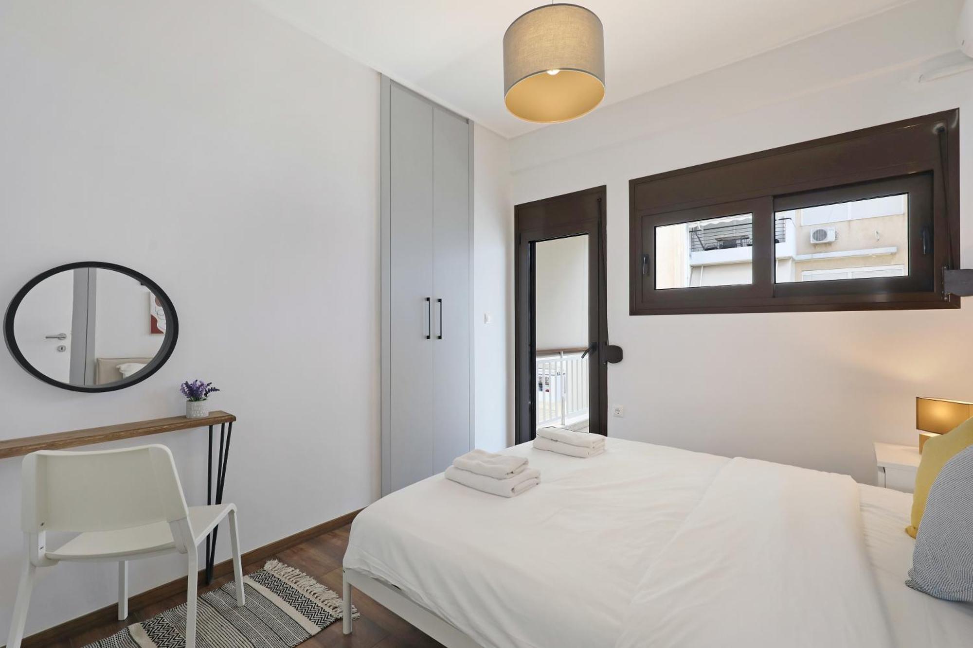 Athenian Comfort - Greecing Apartment